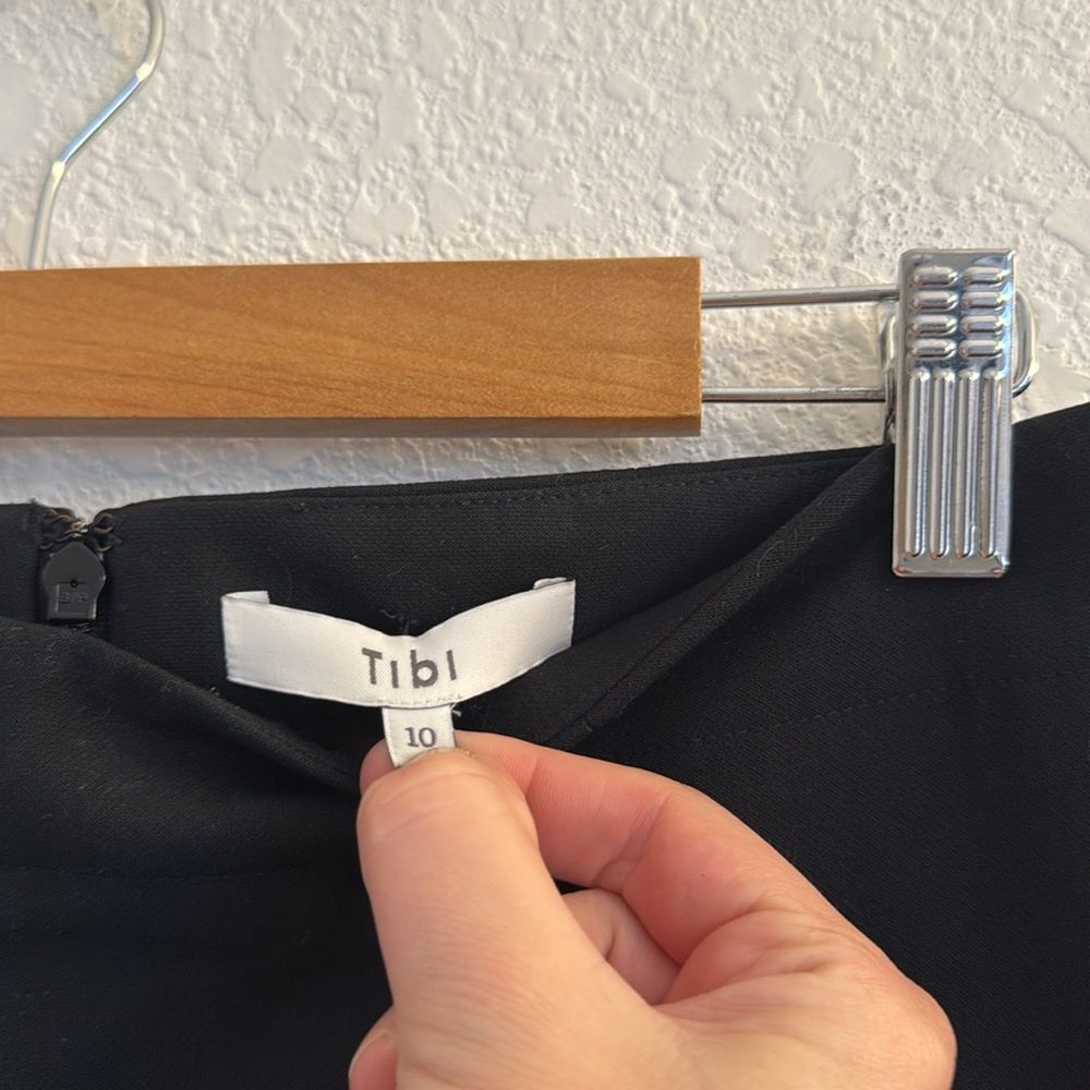 Tibi Black Ankle Pants - Picture 5 of 8